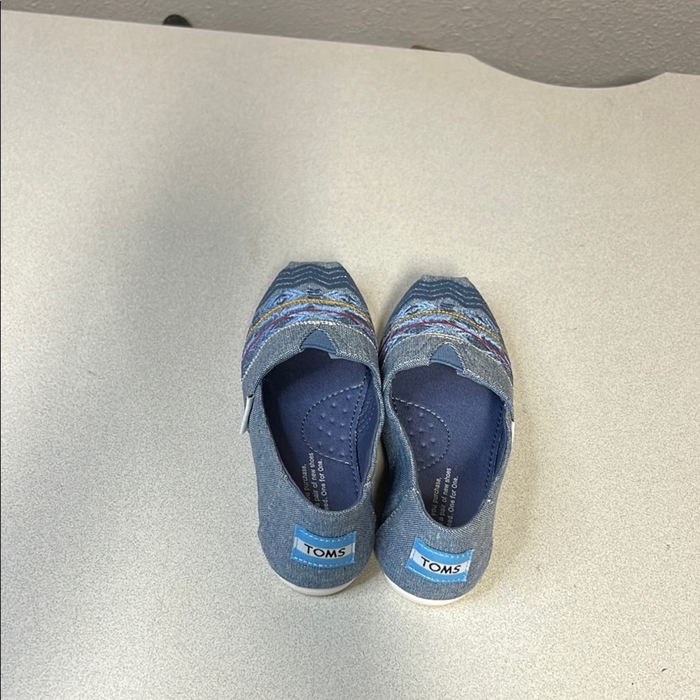 Toms Blue and Pink Flats with Bohemian Patterns - Picture 4 of 5